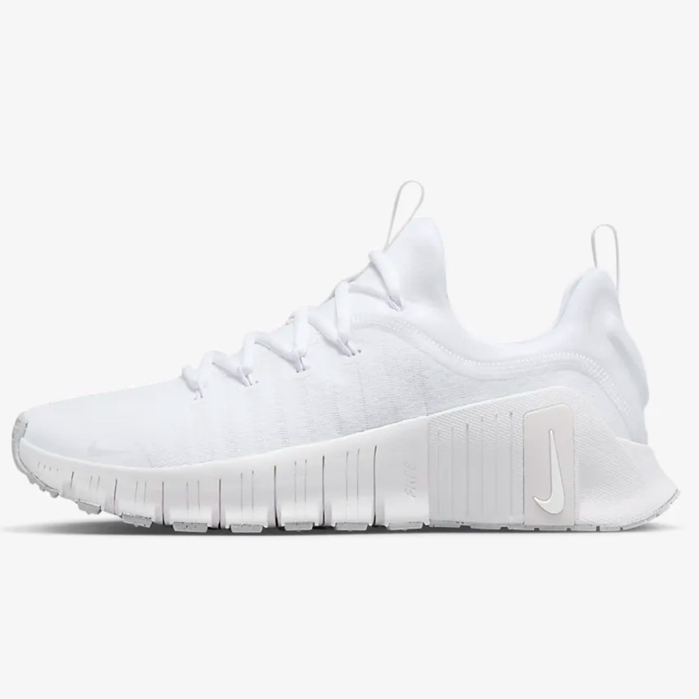 New! Never worn! Nike Free Macon 6. All white. Womens size 5.5🤍